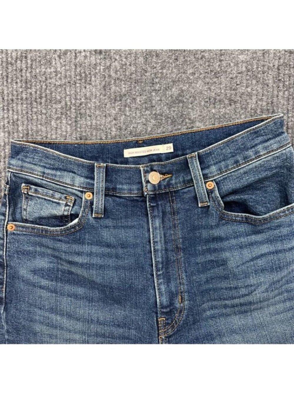 Levis High Waisted Mom Denim Blue Jeans Tapered Leg Casual Pants Womens size 29 - Picture 2 of 10